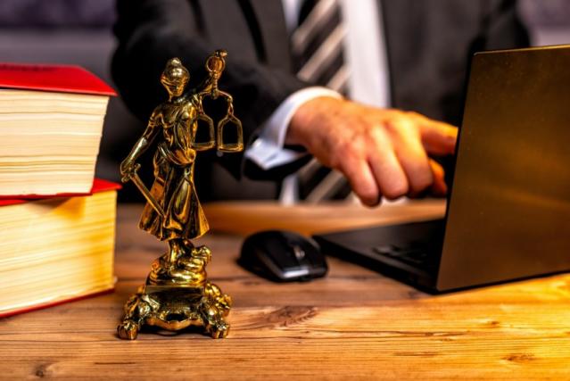 Avocat droit des mineurs Valenciennes
